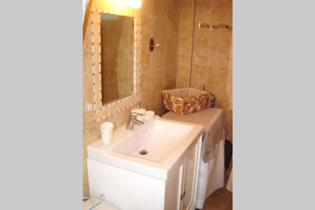 Irilena'S Guest House Фарос Экстерьер фото